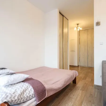 Apartment Darna Avena 4 *